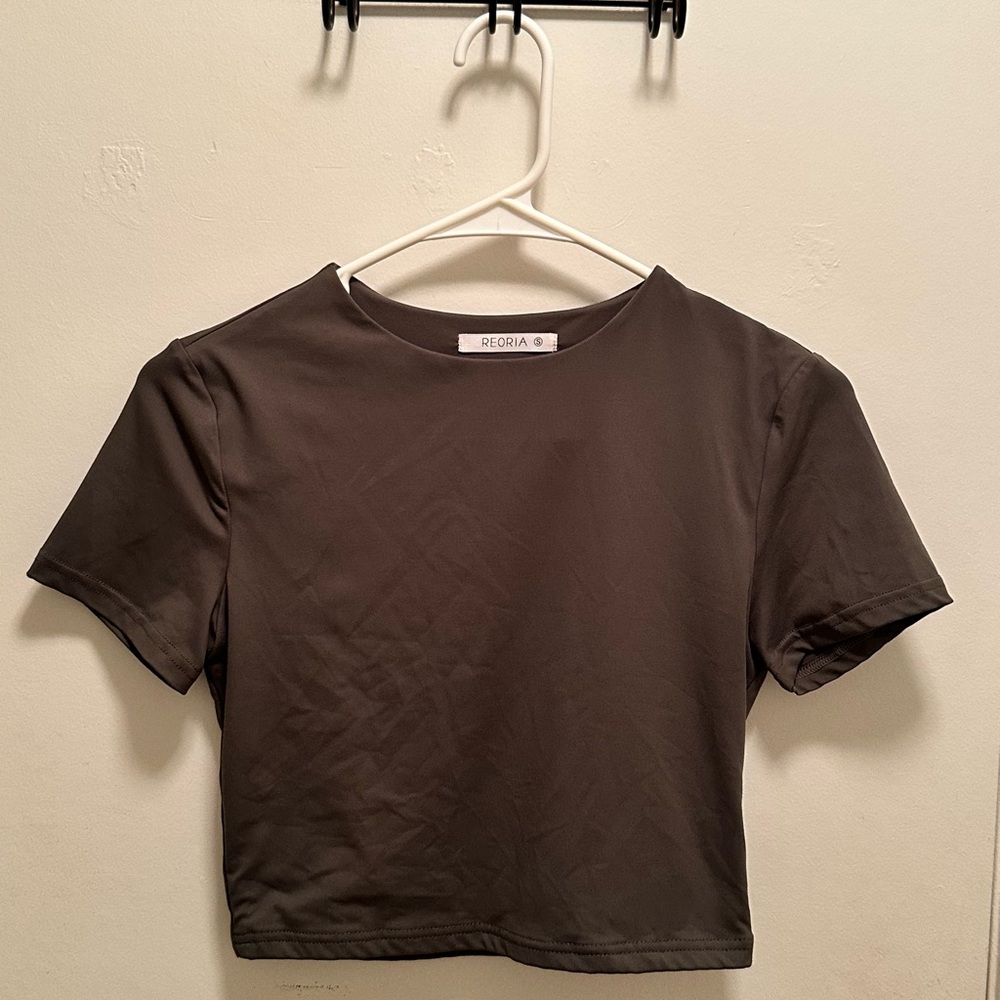 ReoRia Light Green Crop Top